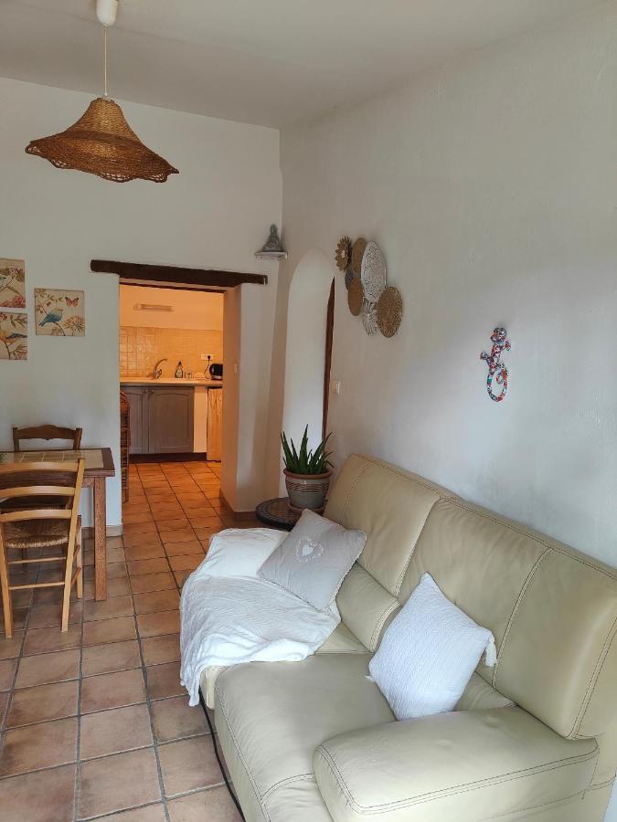 Domaine Bellavigne Gites Et Spa ฟอร์คัลกีเย ภายนอก รูปภาพ