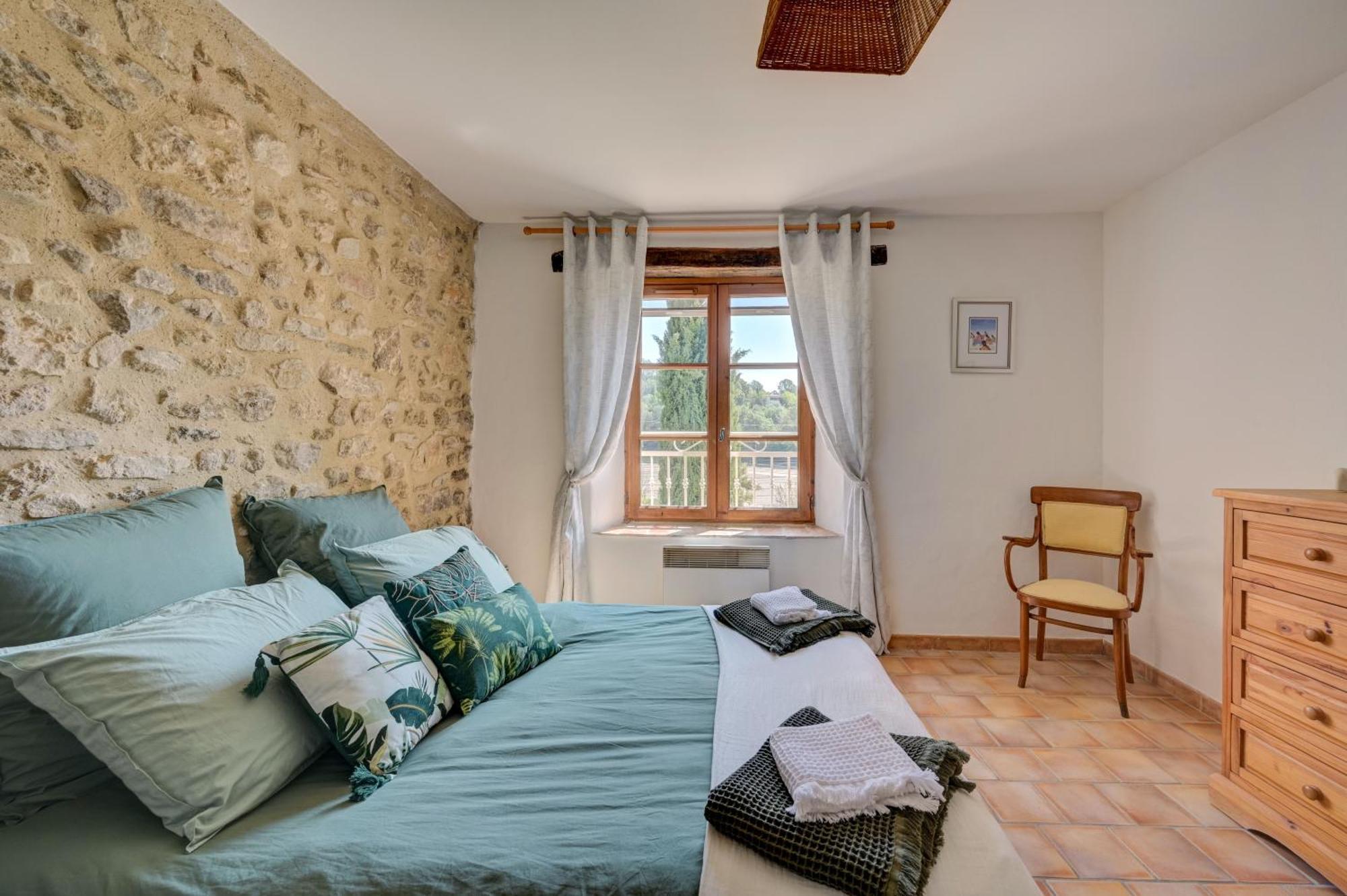Domaine Bellavigne Gites Et Spa ฟอร์คัลกีเย ภายนอก รูปภาพ