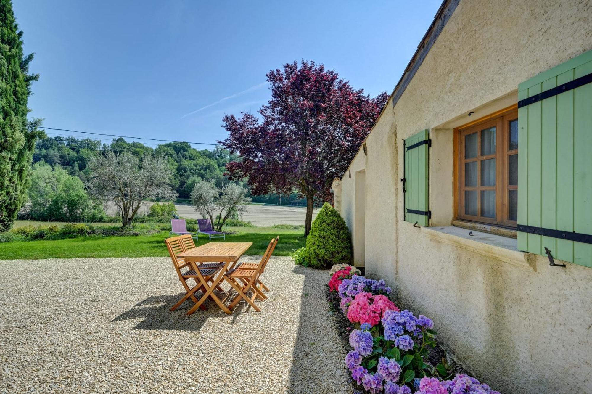 Domaine Bellavigne Gites Et Spa ฟอร์คัลกีเย ภายนอก รูปภาพ